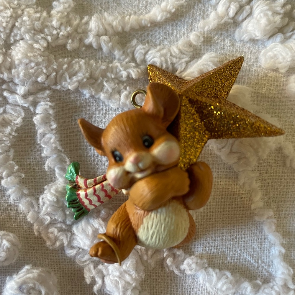 Carlton Cards Heirloom Collection - Swinging on a Star mouse ornament.